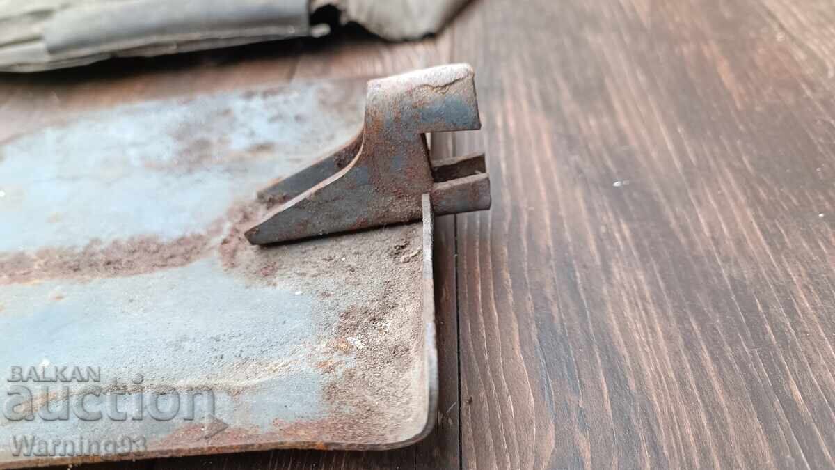 Παλιά στρατιωτική φτυάρι με θήκη - 24/17εκ - 6