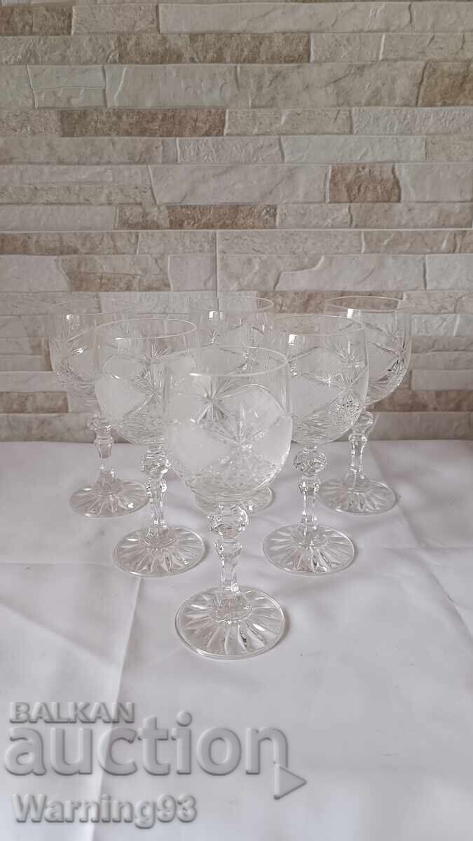 Set de pahare pentru vin alb - cristal de plumb - 6 bucăți - fabrica Kvarț cu preț 120.00 BGN | € 61.36