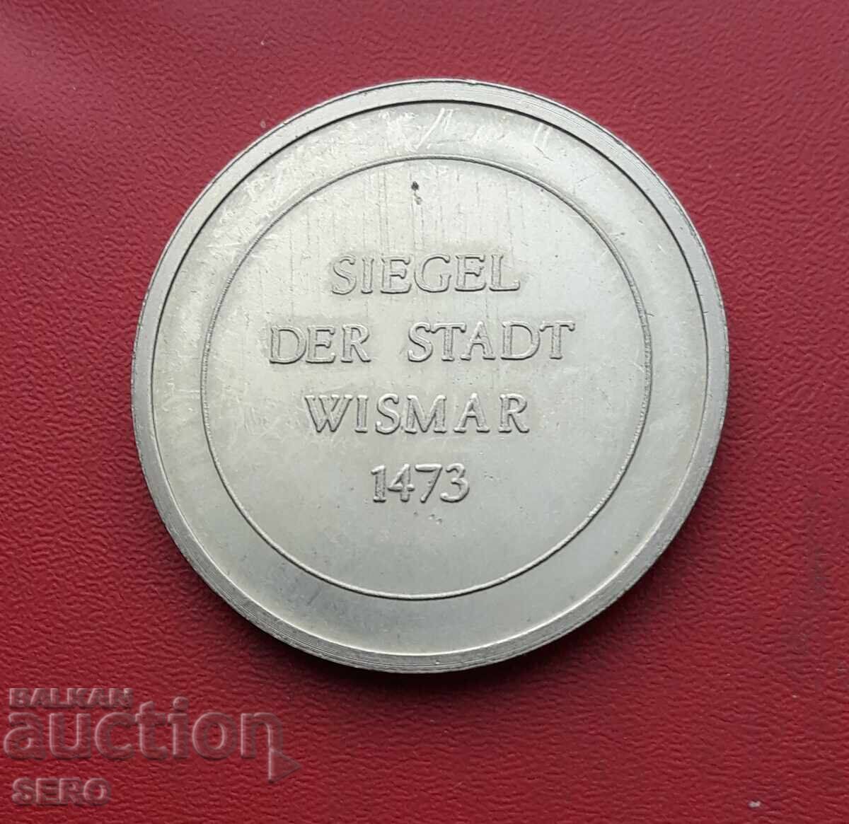Medalie - Germania - Emisă în orașul Wismar din 1473 cu preț 3.00 BGN | € 1.53 Medalie - Germania - Emisă în orașul Wismar din 1473 cu preț 3.00 BGN | € 1.53