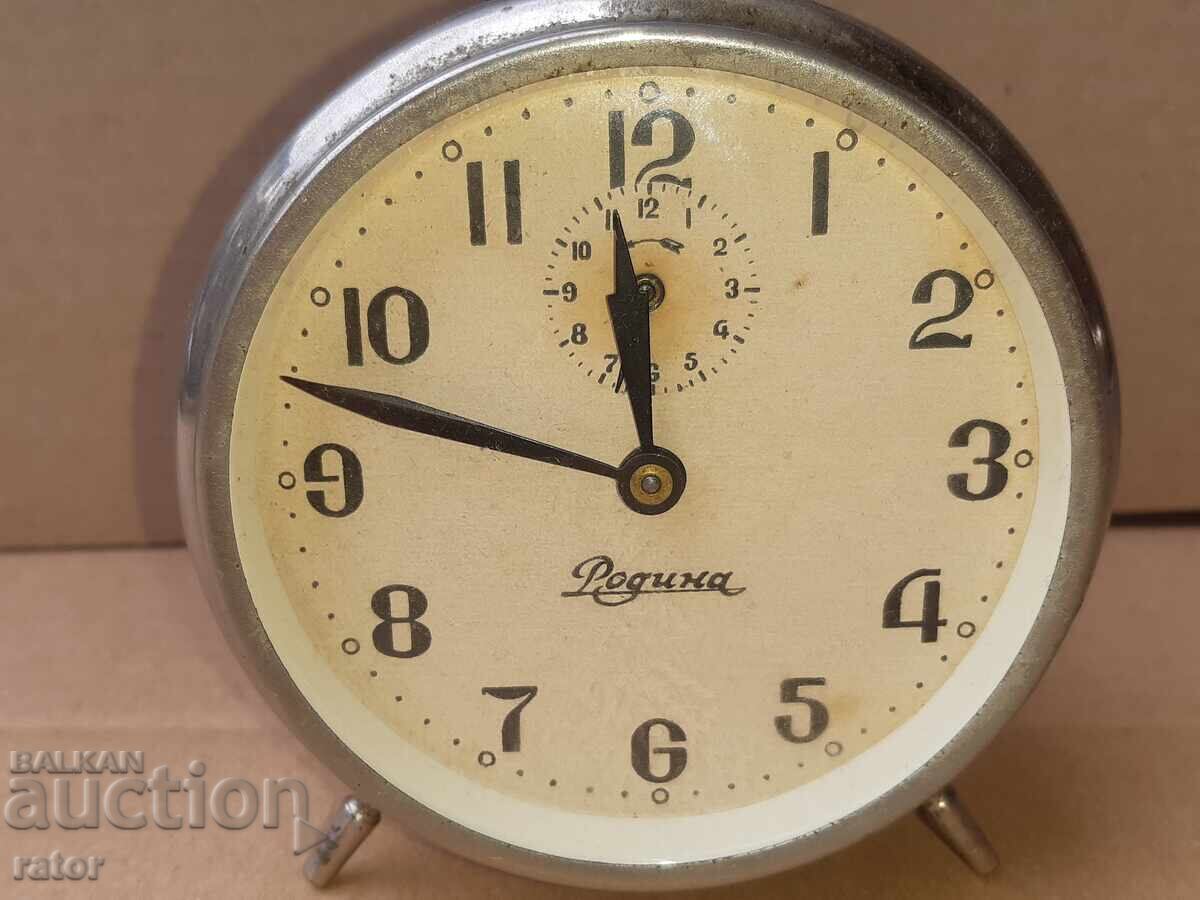 Rare BULGARIAN watch, alarm clock RODINA. Works with price 20.00 BGN | € 10.23 Rare BULGARIAN watch, alarm clock RODINA. Works with price 20.00 BGN | € 10.23