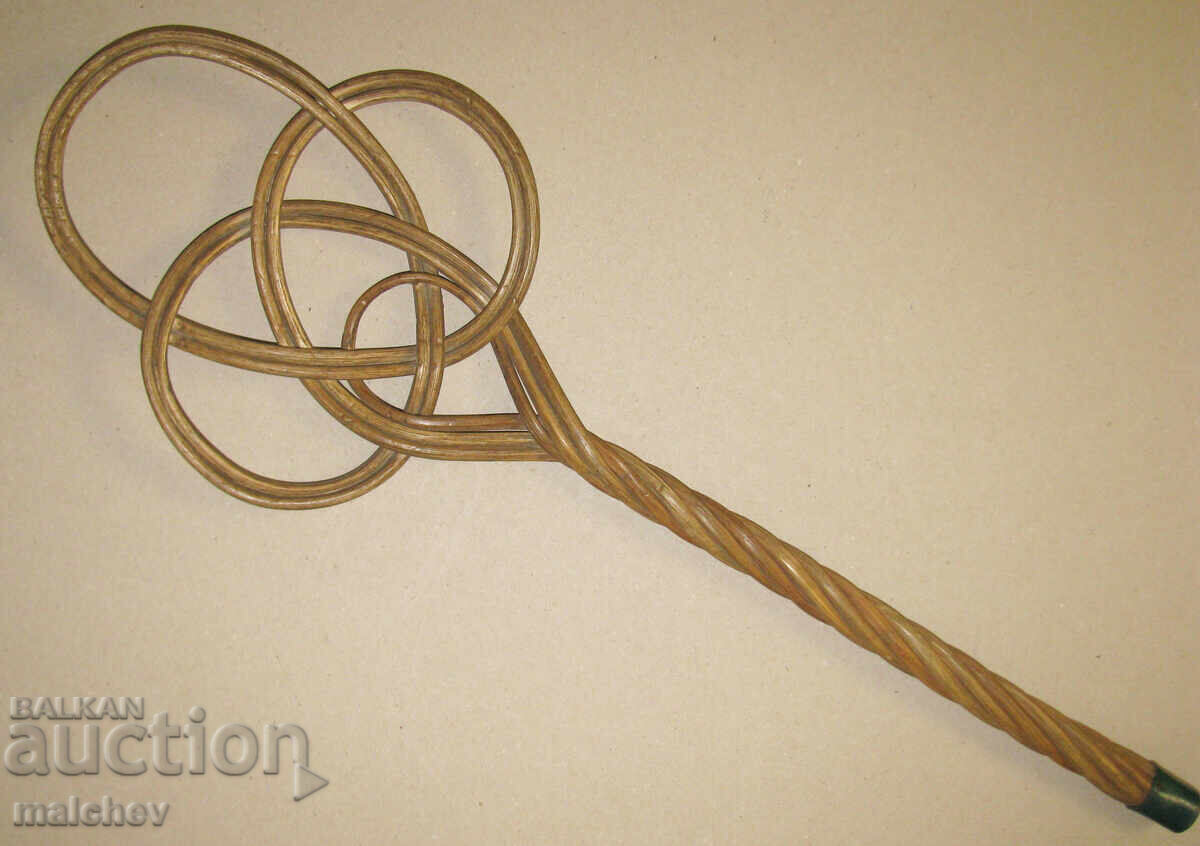 Woven rattan carpet beater, 1980s, excellent Woven rattan carpet beater, 1980s, excellent