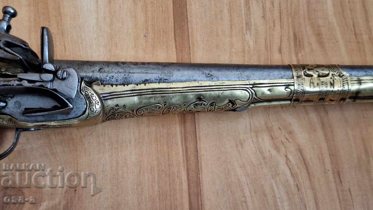 Auction  Pistol, airsoft gun, fighting gun, revolver