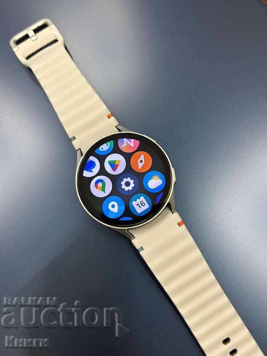 Смарт часовник Samsung Galaxy Watch 7 LTE - като нов Смарт часовник Samsung Galaxy Watch 7 LTE - като нов