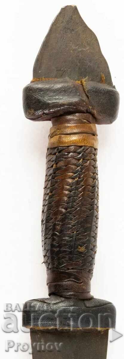 Livrarea Sabie magică veche a Tuaregilor