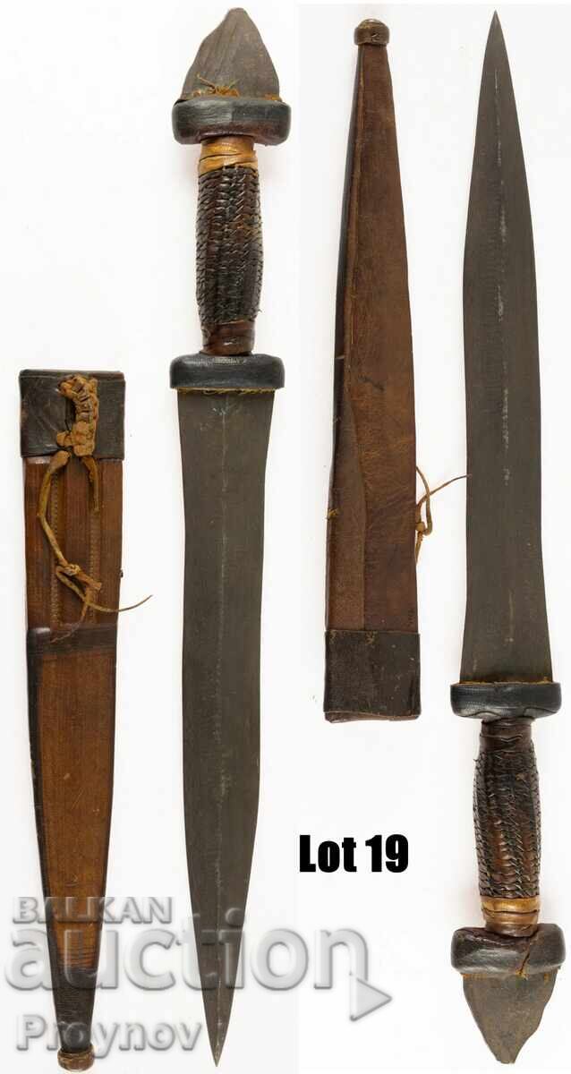 Sabie magică veche a Tuaregilor