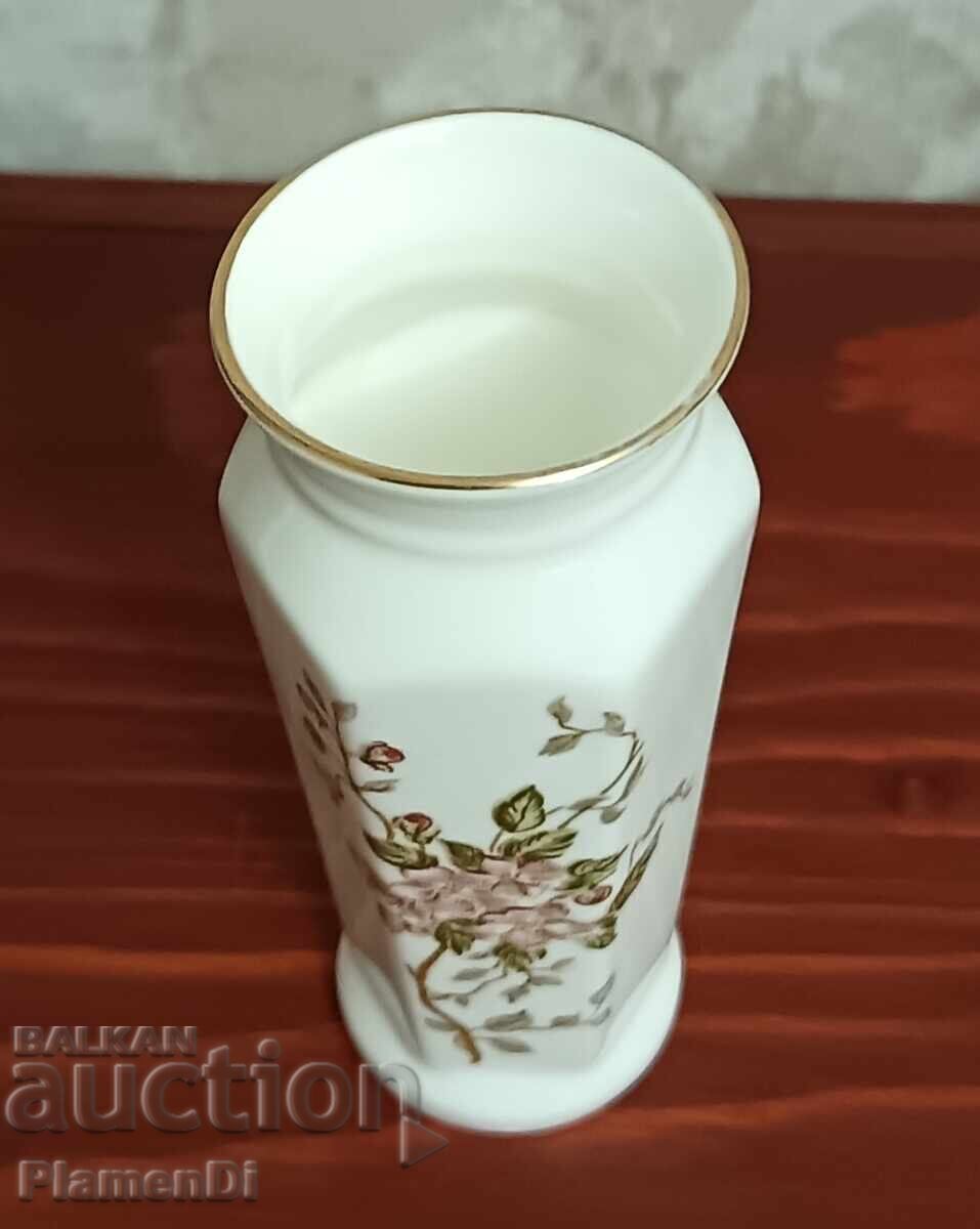 Licitație Porțelan vechi bulgăresc - vas