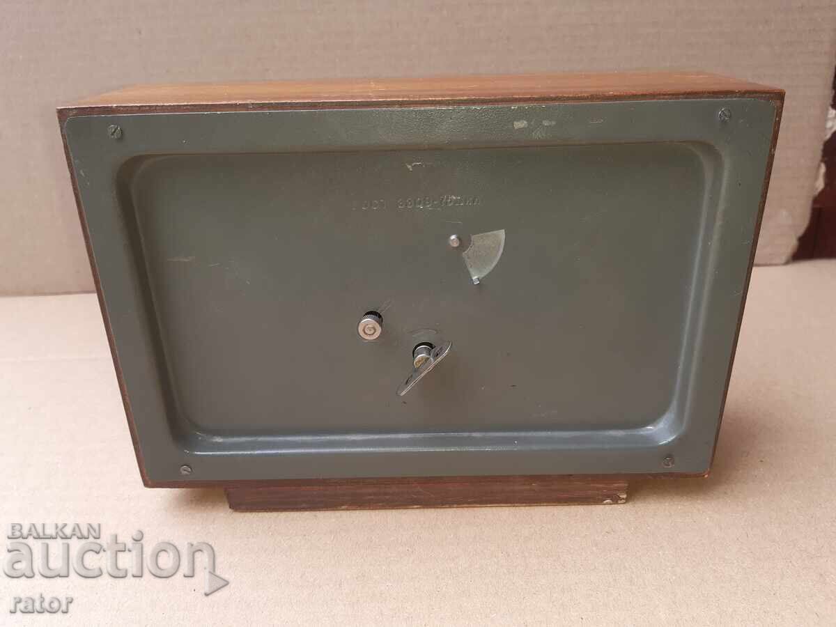 Auction Rare vintage desktop weekly clock MAYAK 1977. Works Auction Rare vintage desktop weekly clock MAYAK 1977. Works