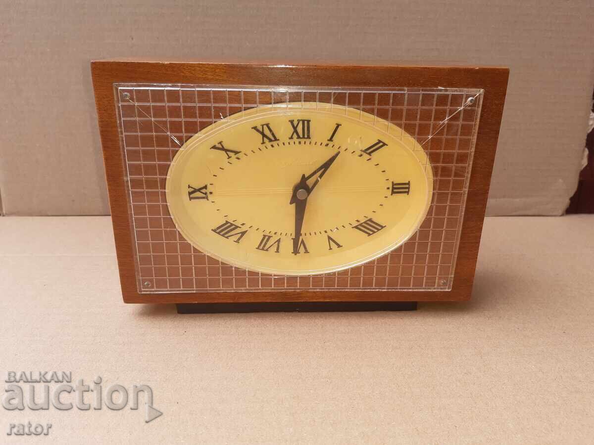 Rare vintage desktop weekly clock MAYAK 1977. Works Rare vintage desktop weekly clock MAYAK 1977. Works