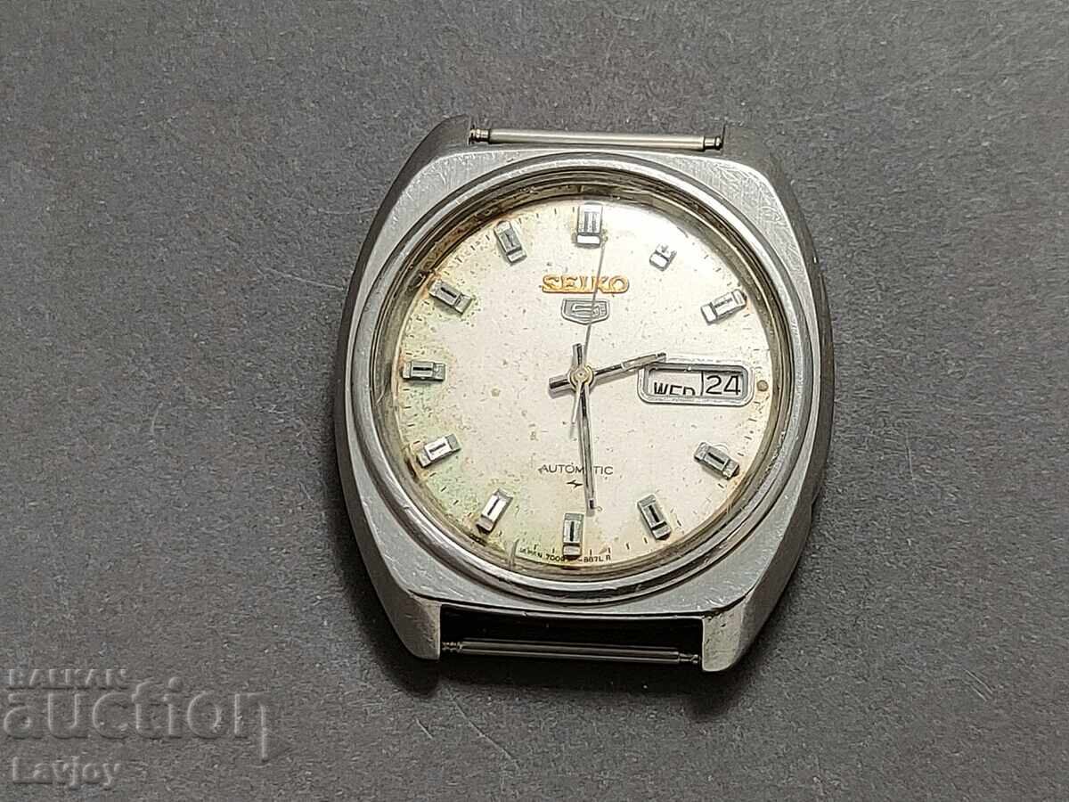 Seiko 5 B.Z.C. Wristwatch from 0.01 St Seiko 5 B.Z.C. Wristwatch from 0.01 St