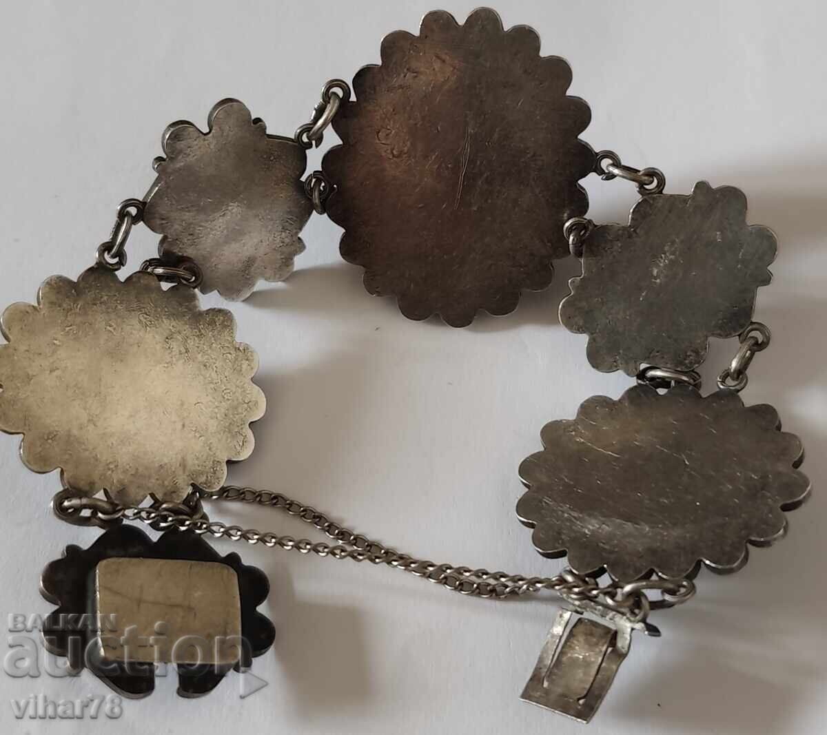 Silver bracelet with three large green stones - 7