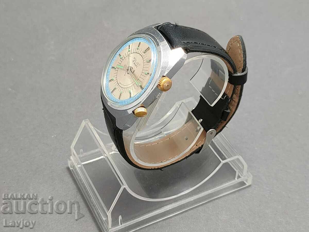 Auction Poljot Alarm Clock POLET B.Z.C. from 0.01 st Auction Poljot Alarm Clock POLET B.Z.C. from 0.01 st