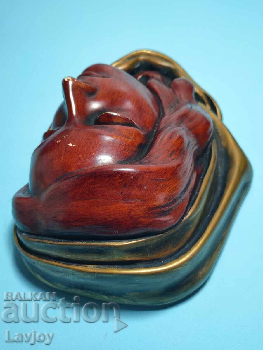 Old face figure from agate -- Madonna - 6 Old face figure from agate -- Madonna - 6