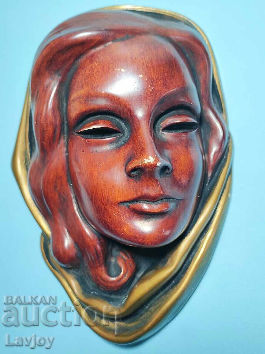 Old face figure from agate -- Madonna Old face figure from agate -- Madonna