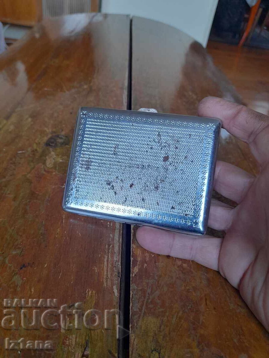 Delivery of Old cigarette case