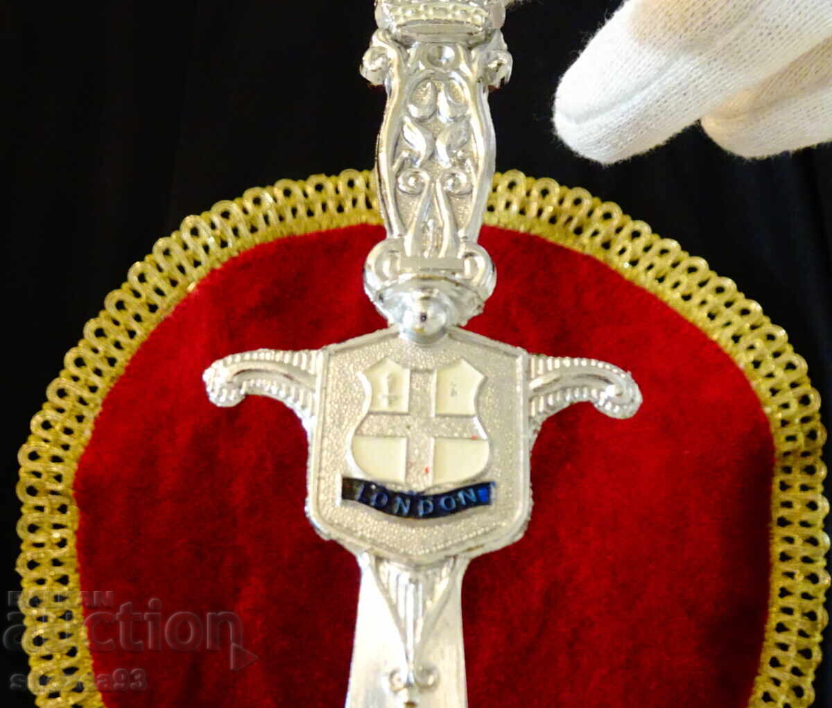 Δημοπρασία Ασημένιο μαχαίρι επιστολών London, κορώνα