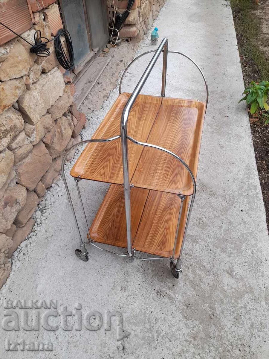 Аукцион Стара количка за сервиране Аукцион Стара количка за сервиране