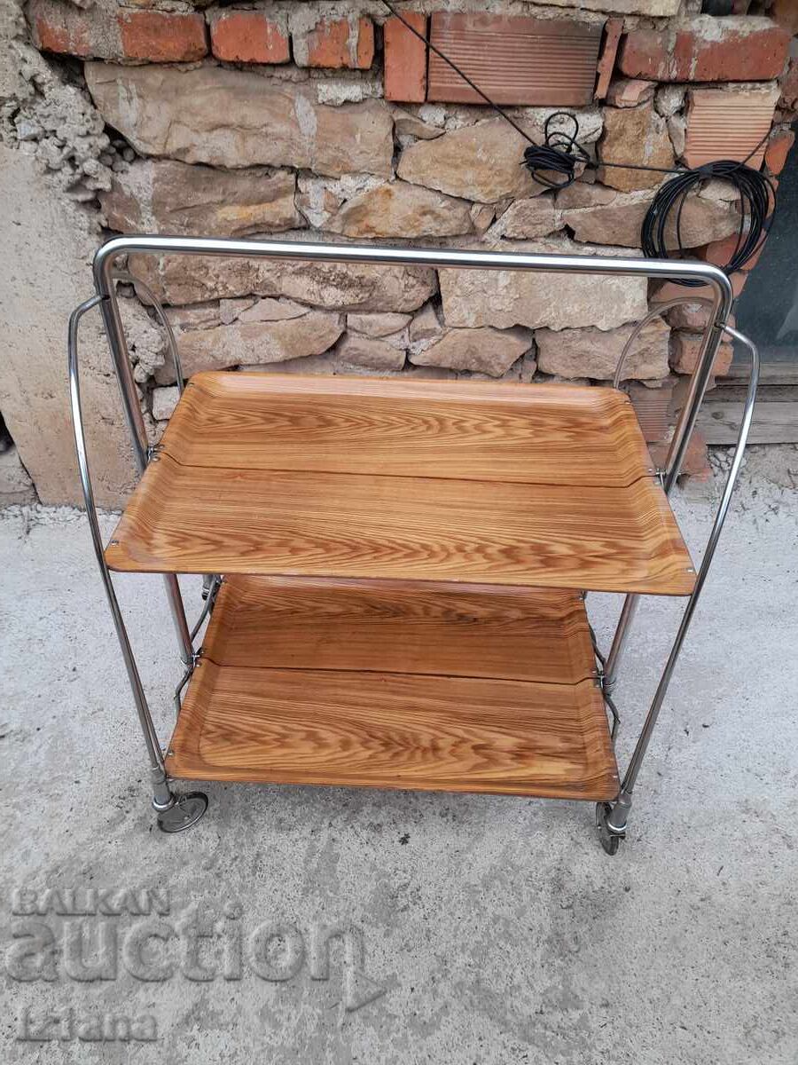 Доставка на Стара количка за сервиране Доставка на Стара количка за сервиране