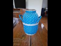 Borcan vechi de răchită