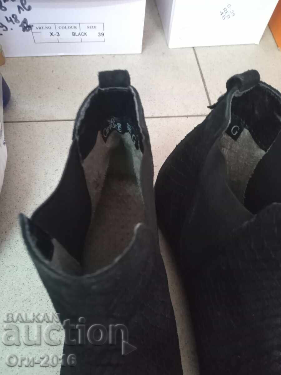 Μοντέρνες Γυναικείες Μπότες σουέτ με τιμή 30.00 BGN | € 15.34