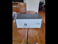 Încărcător vechi de baterii ZT Pernik