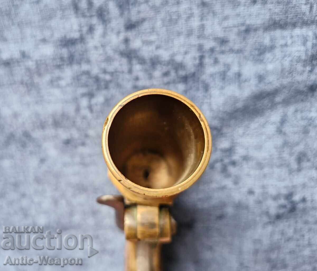 Delivery of Signal Pistol, Naval. France WWI period