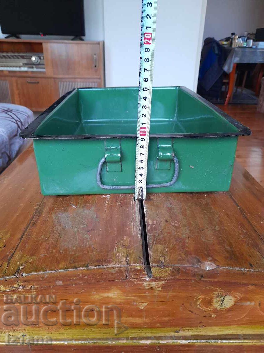 Стара емайлирана тава,тепсия с цена 150.00 лв. | € 76.69