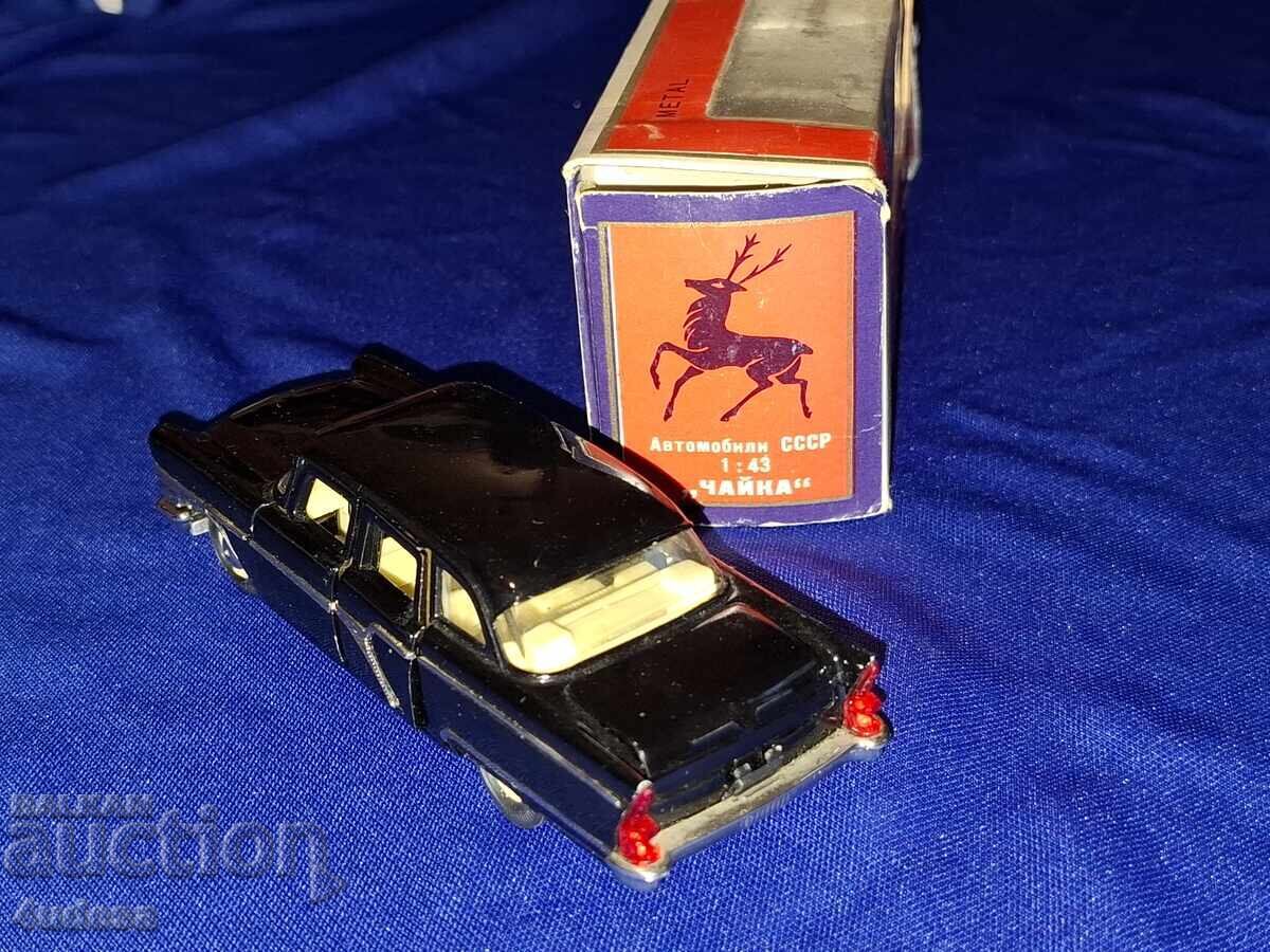 Model sovietic 1:43 GAZ-13 Chaika A15 1:43 Fabricat în URSS - 5