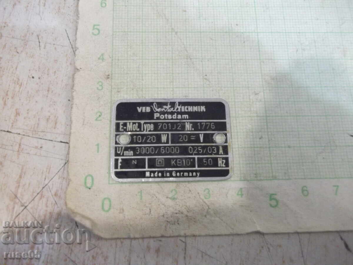 Placă metalică de la mașină de șlefuit pentru tehnică dentară "DENTAL"