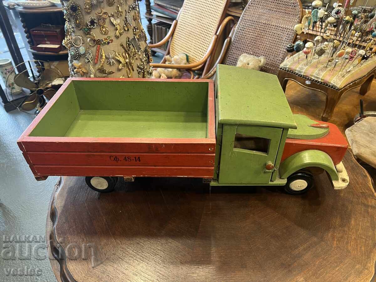 Delivery of Old Bulgarian Truck Tsar Toy 66cm