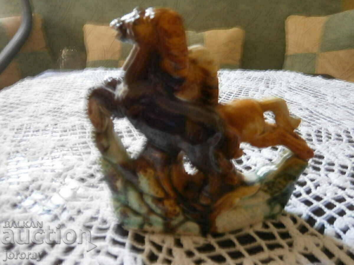 Auction Porcelain figure Auction Porcelain figure