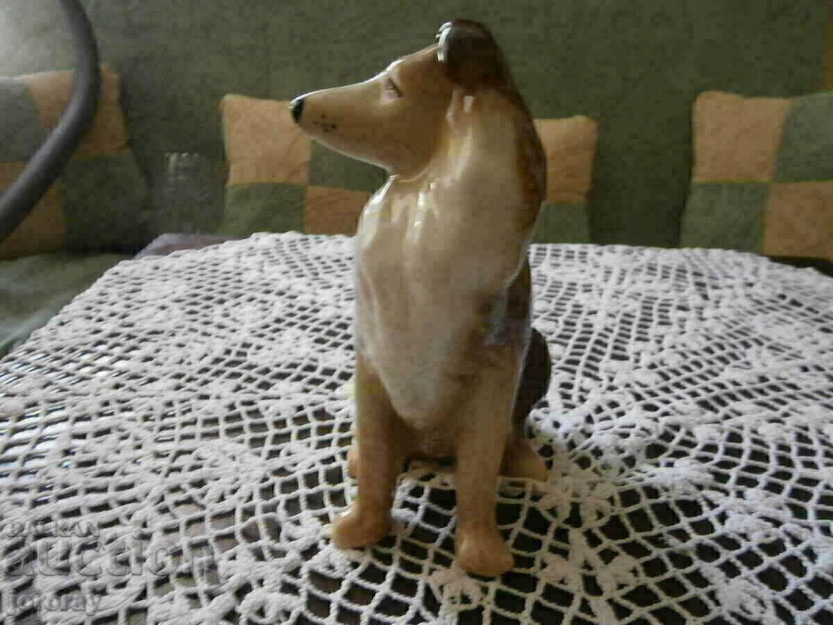 Порцеланова фигура с цена 15.00 лв. | € 7.67