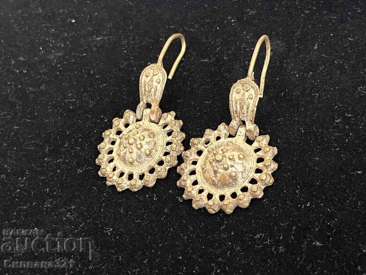 Auction Revival-era Arpalias Auction Revival-era Arpalias