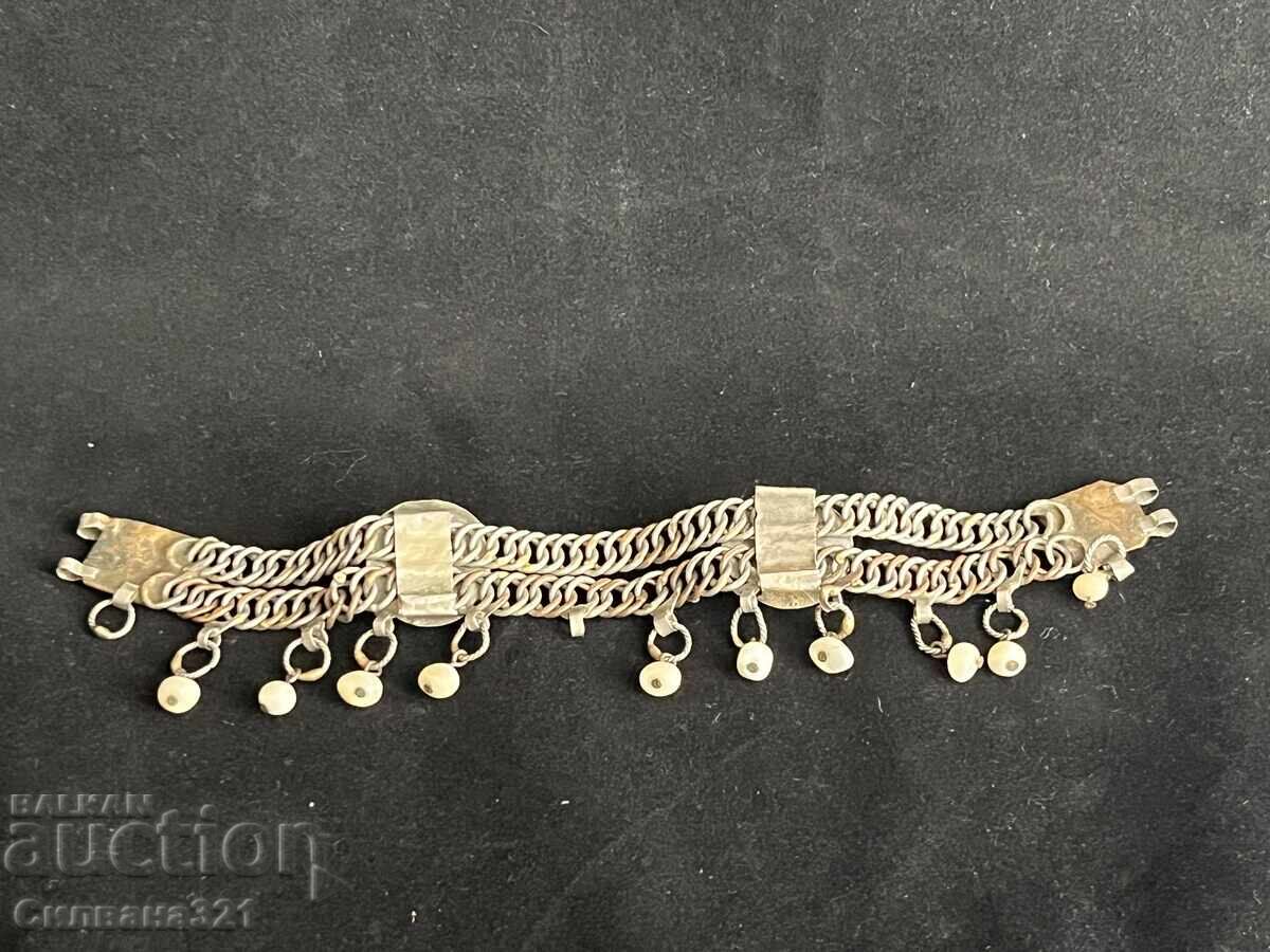 Δημοπρασία Αναγεννησιακά κοσμήματα Δημοπρασία Αναγεννησιακά κοσμήματα