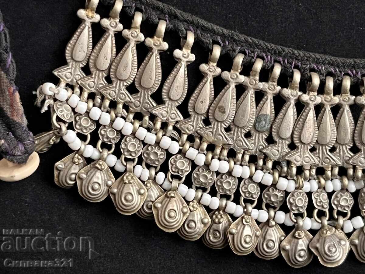 Доставка на Възрожденски Накит Кучка Доставка на Възрожденски Накит Кучка