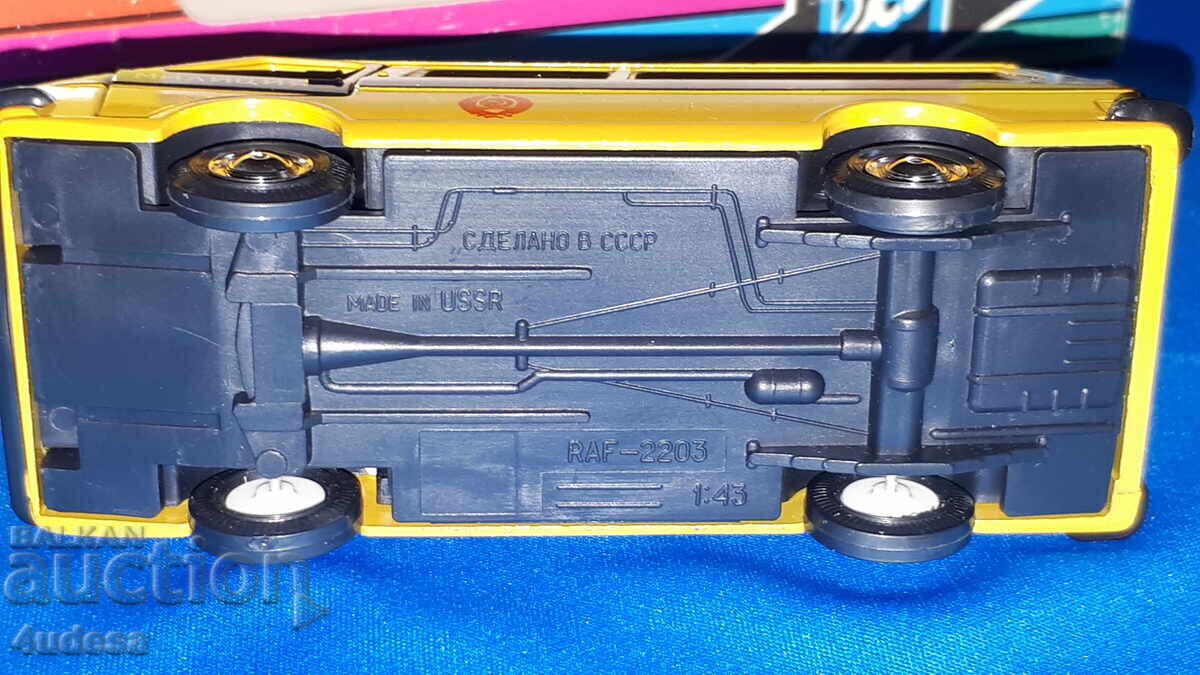 Russian RAF 2203 Latvia Militia 1:43 Made in USSR - 7