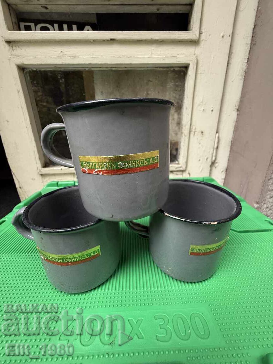 Βασιλικά στρατιωτικά φλιτζάνια