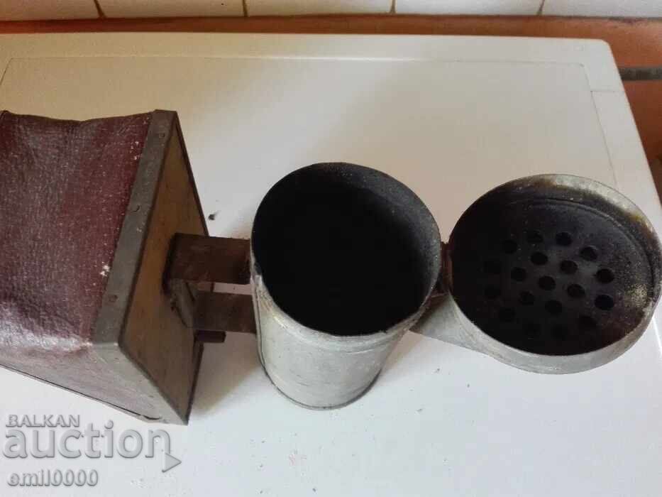 Δημοπρασία Δοχείο καπνού για μελισσοκομείο