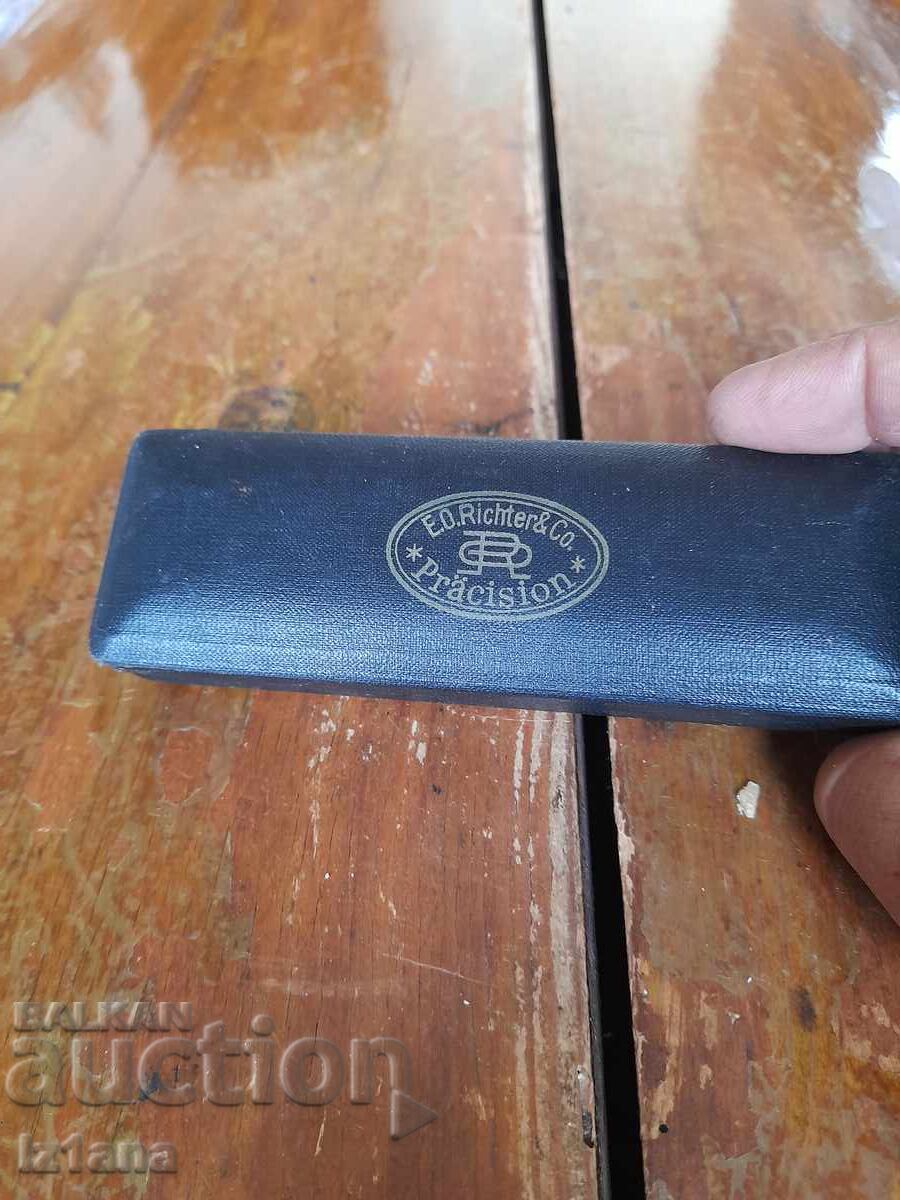 Old Richter Pracision Compass with price 27.00 BGN | € 13.80