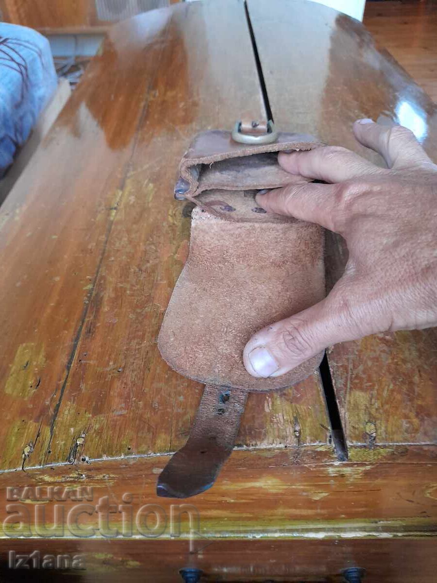 Παλιό δερμάτινο τσαντάκι μέσης - 7