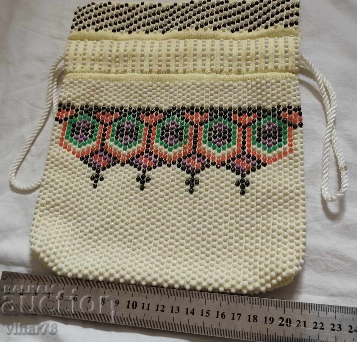 Аукцион Стара торбичка с мъниста