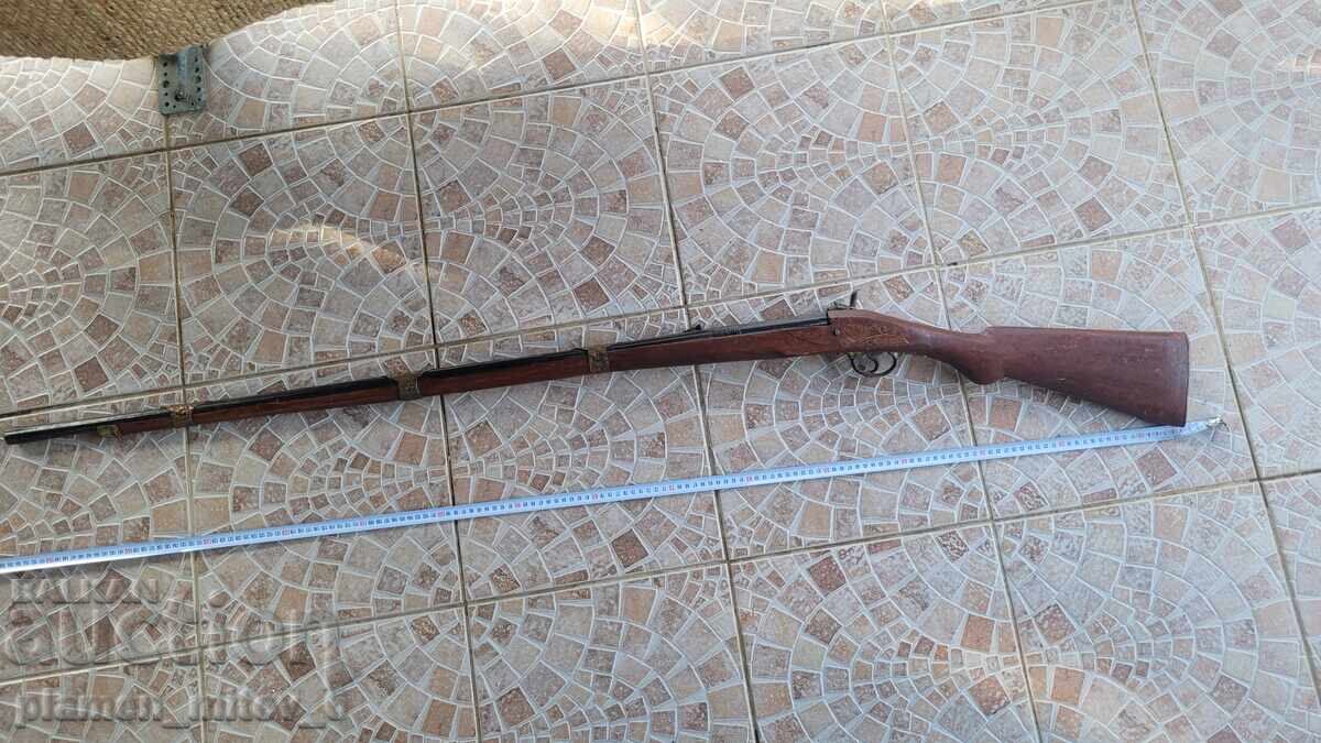 Cannon, flintlock, musket, rifle - 13 Cannon, flintlock, musket, rifle - 13