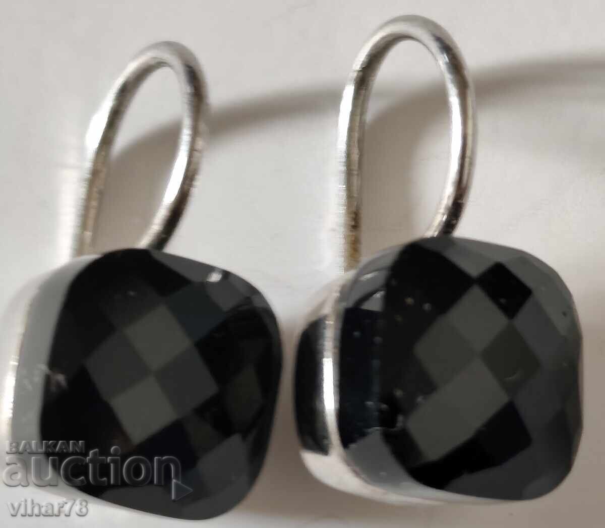 Silver earrings with onyx with price € 49.99 | 97.77 BGN