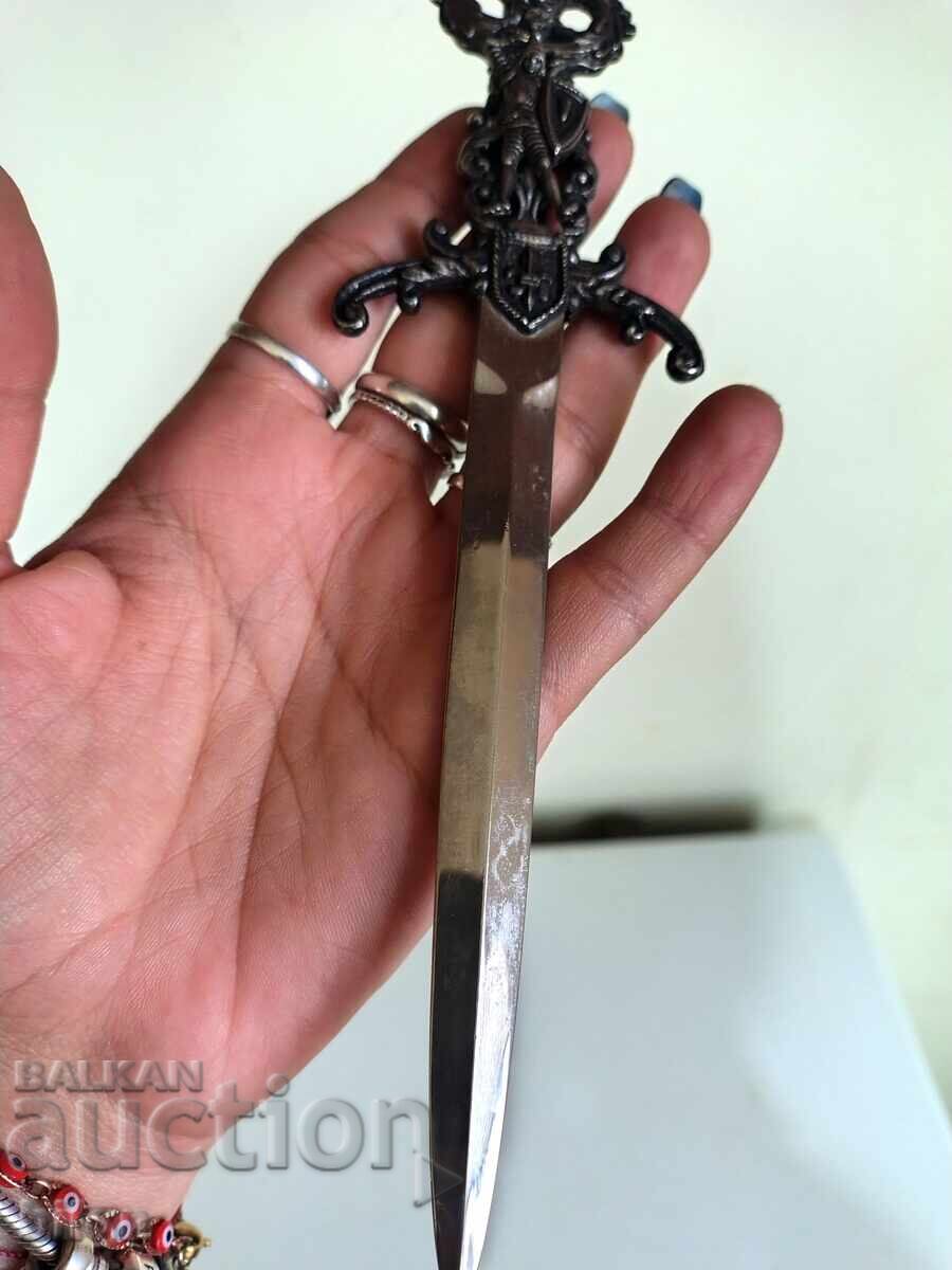 Licitație Cuțit cu scrisori de colecție