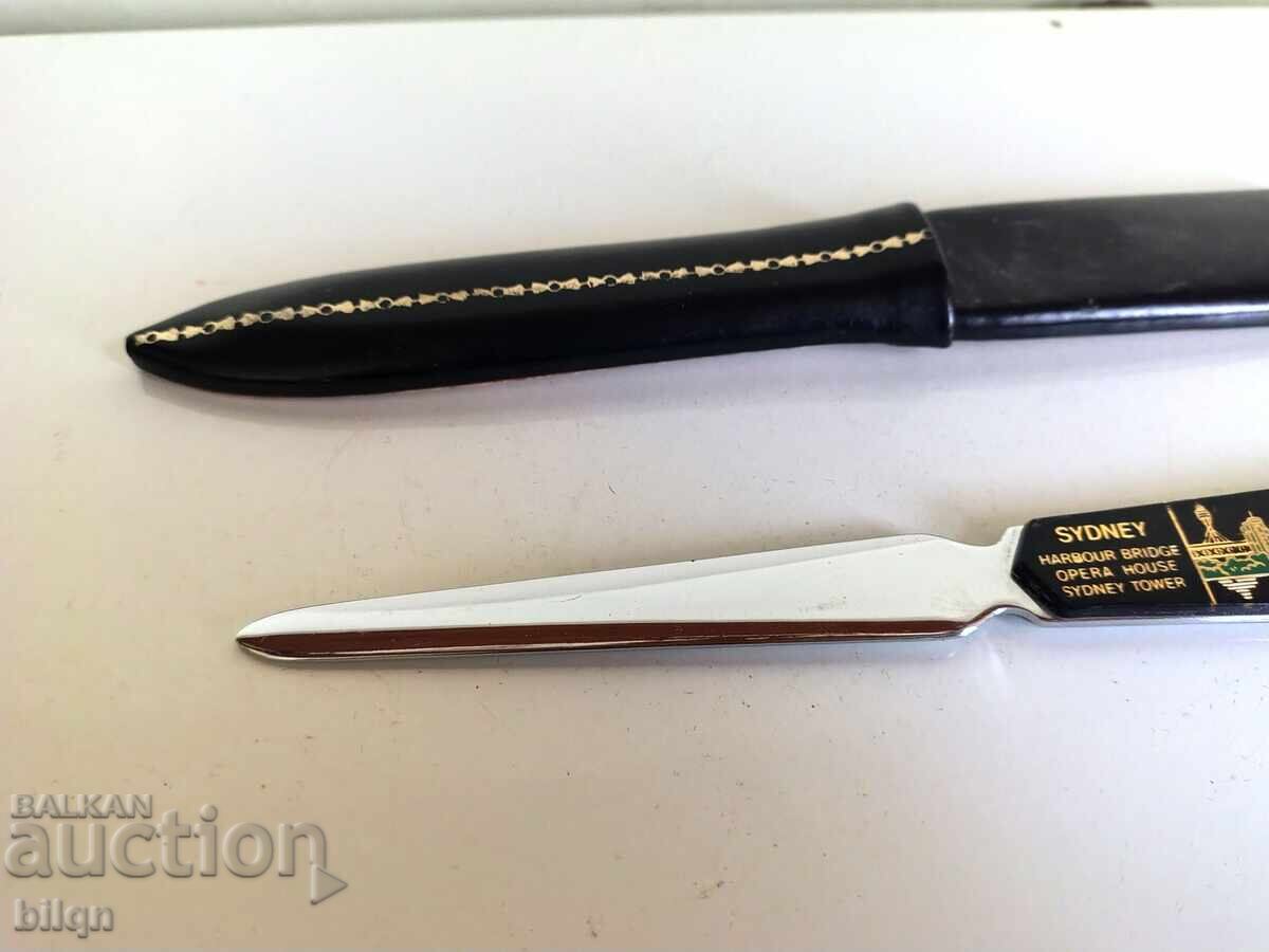 Livrarea Cuțit cu scrisori de colecție