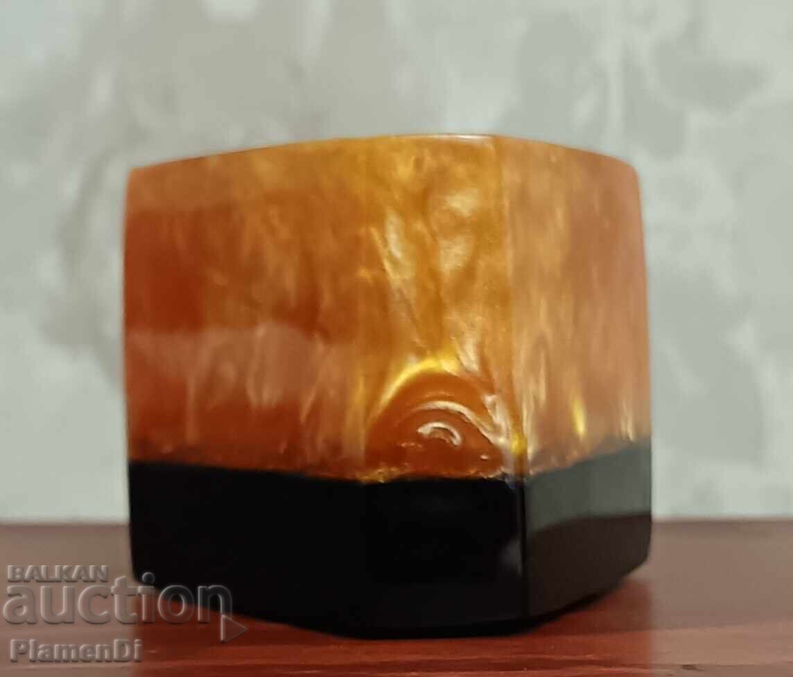 Pencil holder or pen holder made of Amber Catalin with price 20.00 BGN | € 10.23