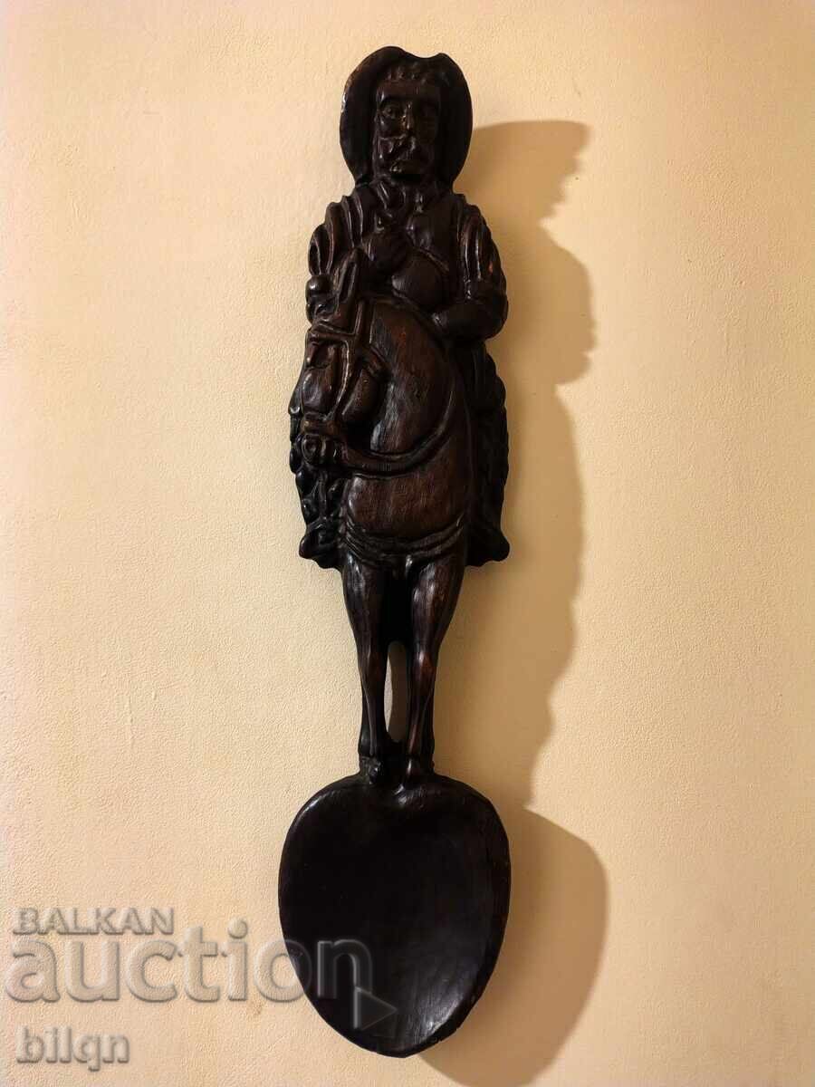 Огромна Лъжица Дърворезба- Дон Кихот