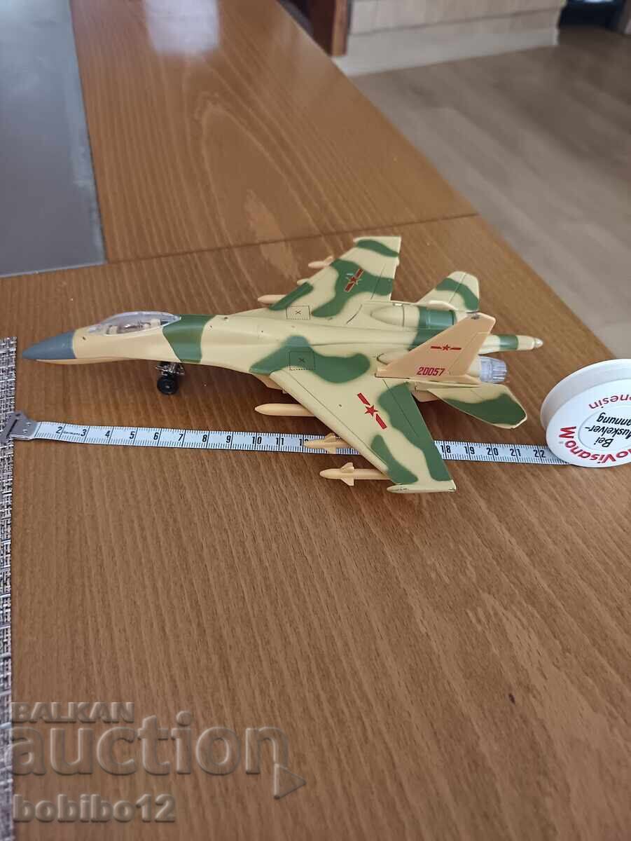 Самолет играчка колекционерски с цена 30.00 лв. | € 15.34 Самолет играчка колекционерски с цена 30.00 лв. | € 15.34