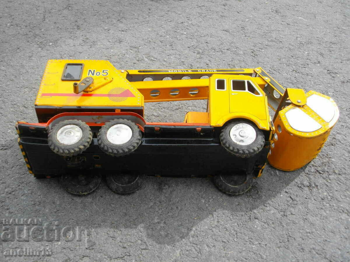OLD SHEET METAL TOY CRANE DAIYA MOBILE CRANE JAPAN - 7