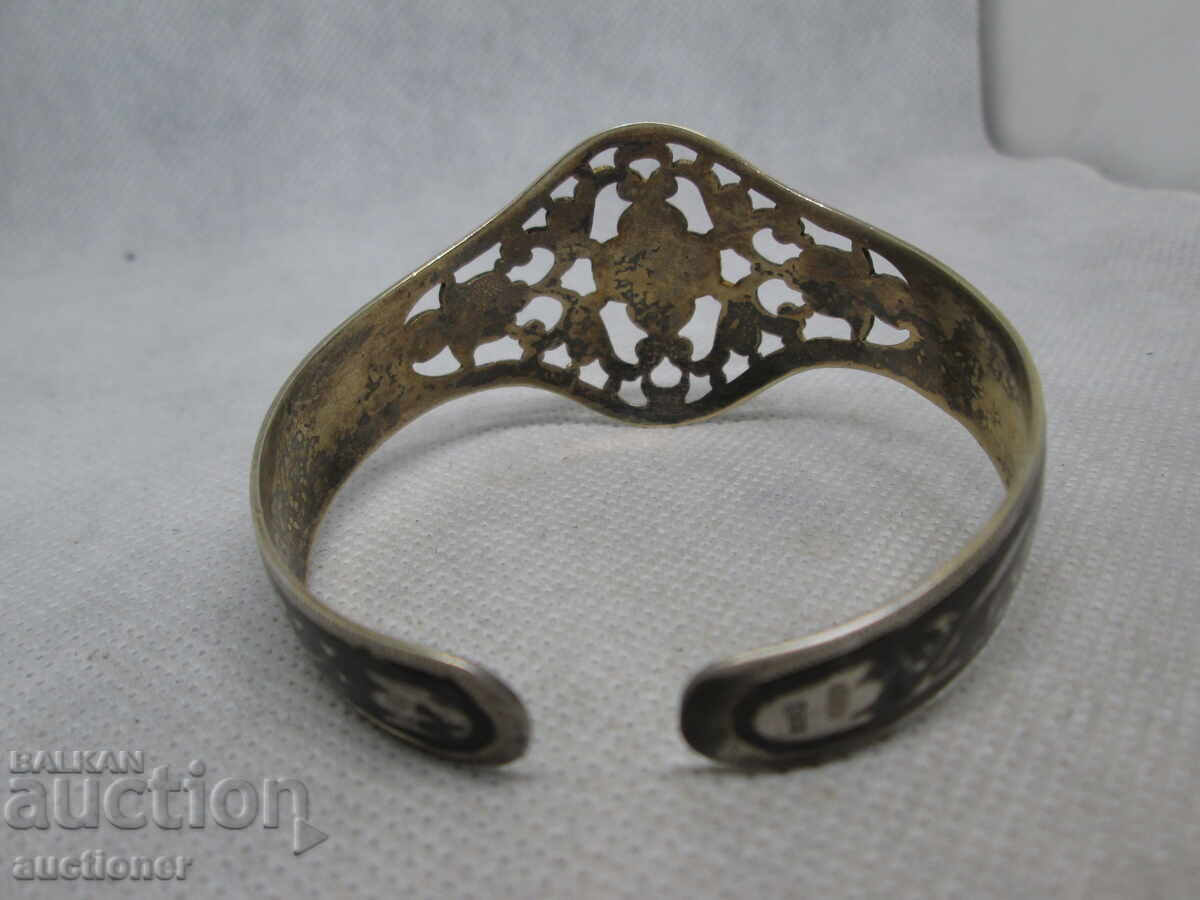 Auction  SILVER BRACELET, OPENWORK FLORAL PATTERN