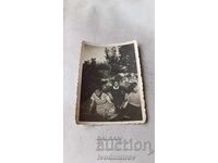 Fotografie Sofia Fete în curtea școlii D. Petkov